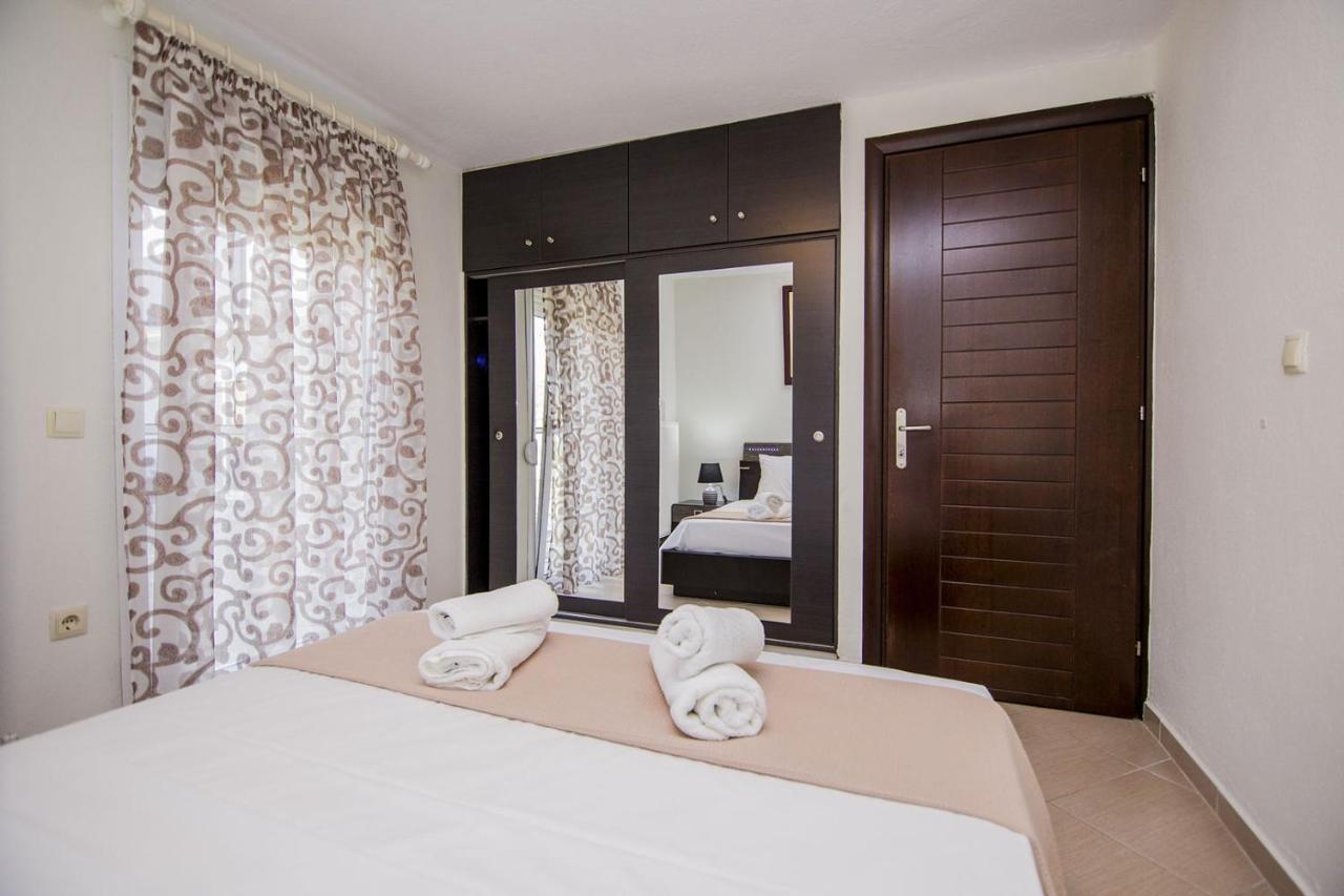 Kasta Bnb Ofrínion Esterno foto